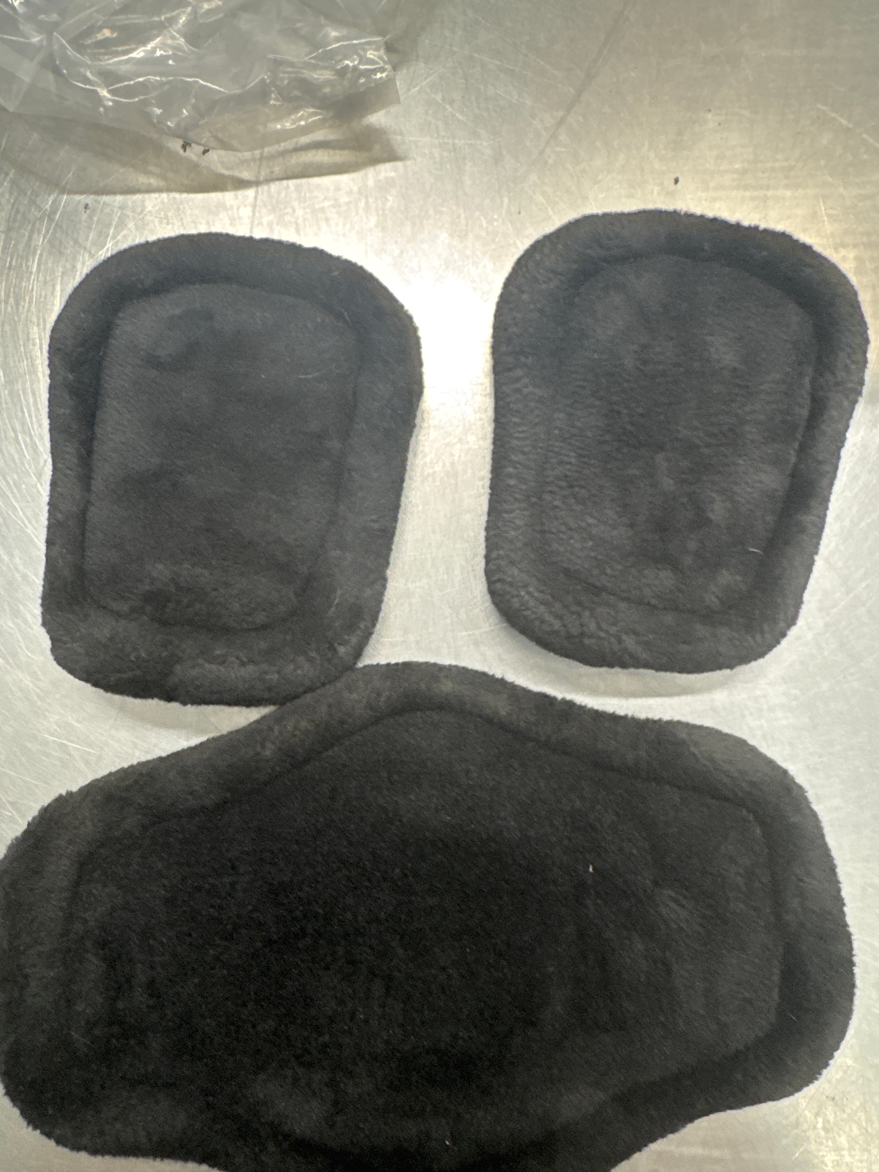 24” Fleece Pads in Black