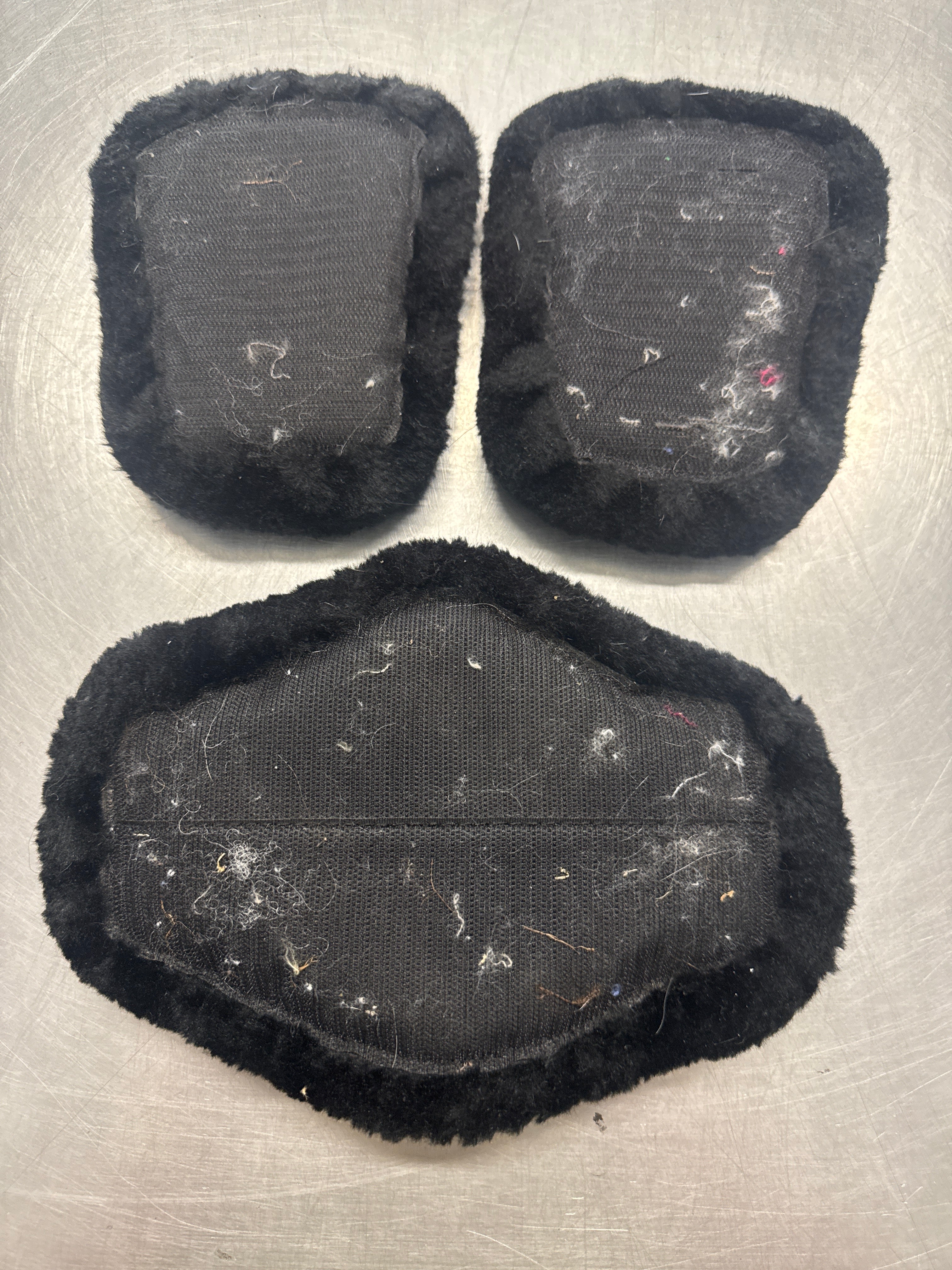 22” Fleece Pads in Black