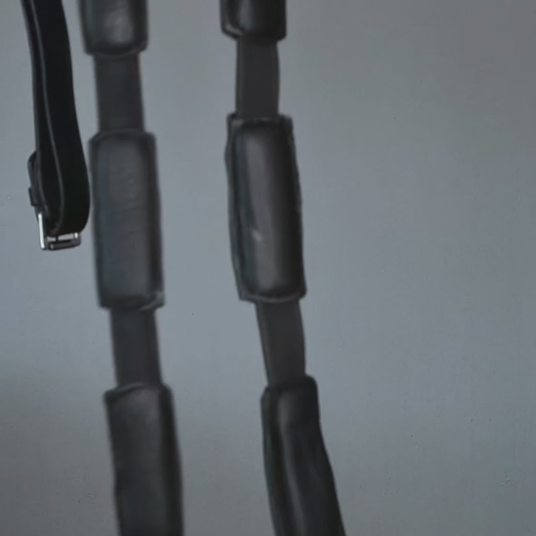Comfort Connect Rein - Intermittent Padding for Equal Rein Length and Hand Support